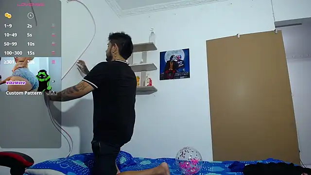 Snapshot of allison_maxtattoo_ chatting on 23, 5, 2026 allison maxtattoo online show from 23, 5, 2026