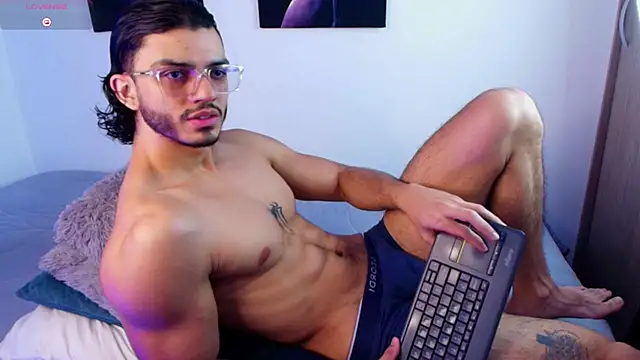 IamAxel03 online show from 17, 6, 2026