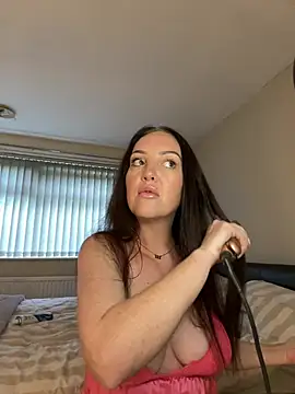 Ladyluxee online show from 13, 5, 2026