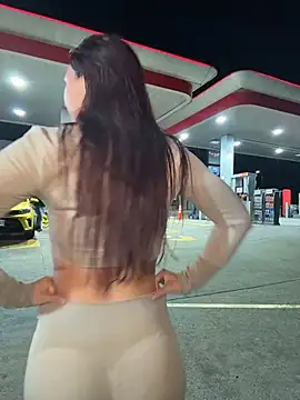 Debby ryann online show from 11, 4, 2026