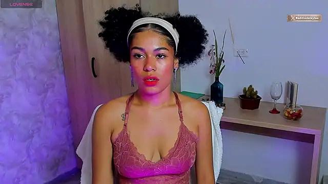 baddie delaylaa online show from 1, 5, 2026