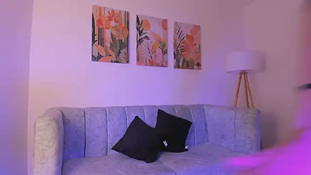 Velvet Noir  online show from 10, 4, 2026