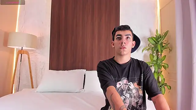LatinPlayBoys  online show from 5, 6, 2026