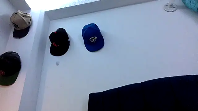 Snapshot of derek_smiith chatting on 5, 7, 2026 derek smiith online show from 5, 7, 2026
