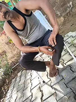 Snapshot of yogii20 chatting on 29, 3, 2026 yogii20 online show from 29, 3, 2026