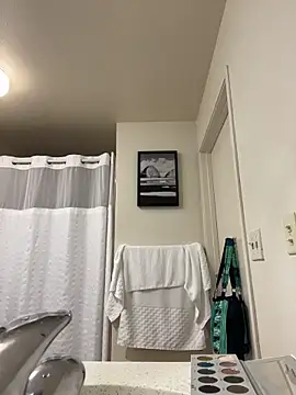 gothhazel online show from 4, 4, 2026