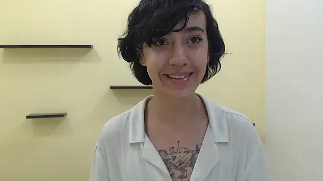 romina white18 online show from 10, 4, 2026