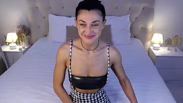 AriannaCruise online show from 16, 6, 2026