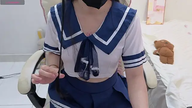 Snapshot of Mie_Mie21 chatting on 6, 8, 2026 Mie Mie21 online show from 6, 8, 2026