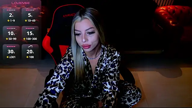 Ohh Nicole online show from 8, 4, 2026