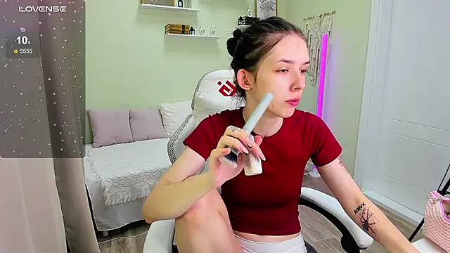AnnaOddy online show from 3, 6, 2026