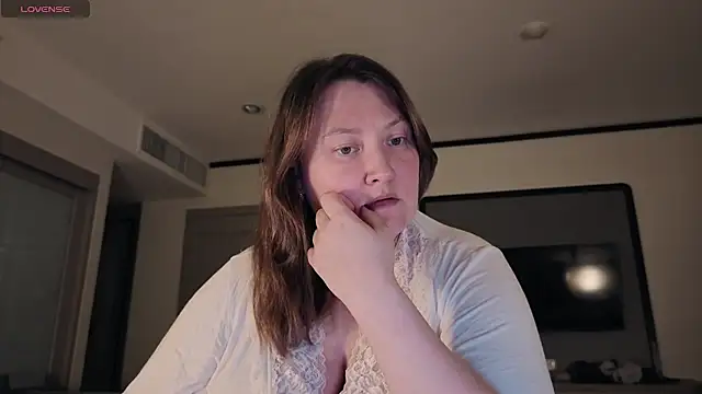 Snapshot of elegant_pleasure chatting on 12, 4, 2026 elegant pleasure online show from 12, 4, 2026