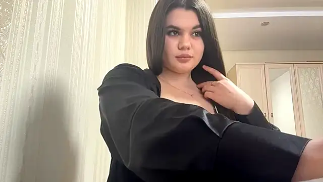 elaracuttie online show from 3, 4, 2026