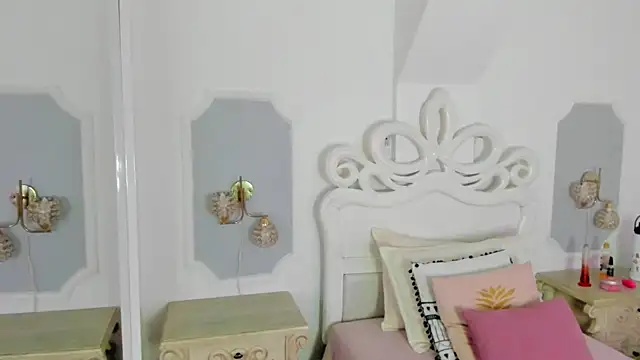 elizathx online show from 4, 4, 2026