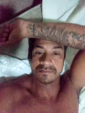 Snapshot of Morales2205 chatting on 28, 3, 2026 Morales2205 online show from 28, 3, 2026