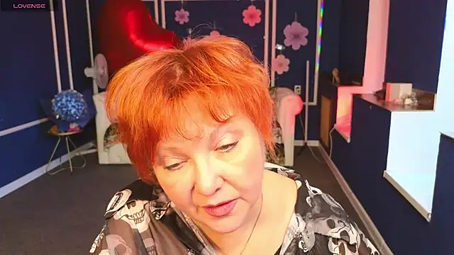 Kira Kingslee online show from 23, 4, 2026