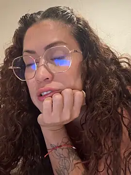 Snapshot of Solarishot chatting on 14, 4, 2026 Solarishot online show from 14, 4, 2026