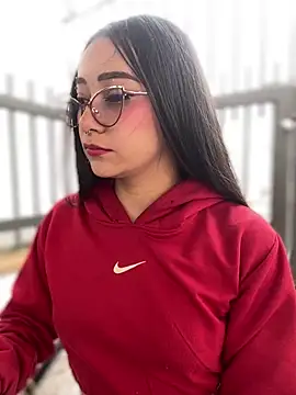 Snapshot of Ashley_pinkk21 chatting on 27, 3, 2026 Ashley pinkk21 online show from 27, 3, 2026