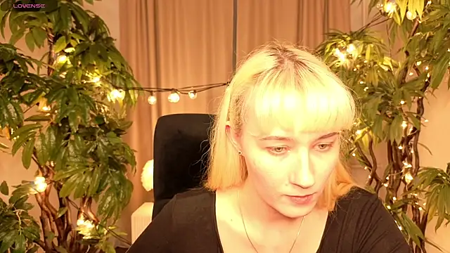 SusanWeaver online show from 11, 4, 2026