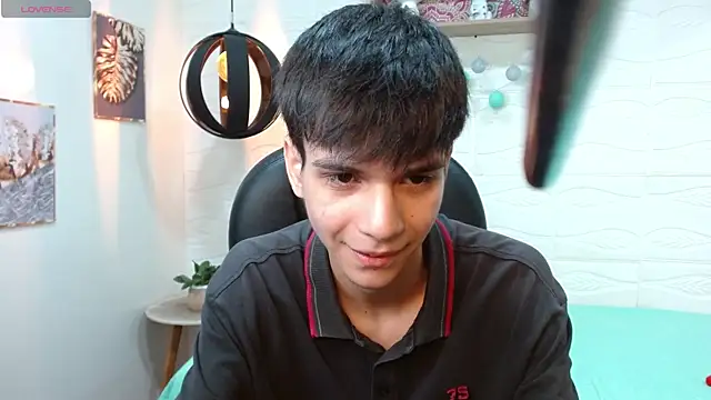 Snapshot of maxim_rod chatting on 30, 6, 2026 maxim rod online show from 30, 6, 2026
