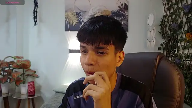 Snapshot of maxim_rod chatting on 20, 5, 2026 maxim rod online show from 20, 5, 2026