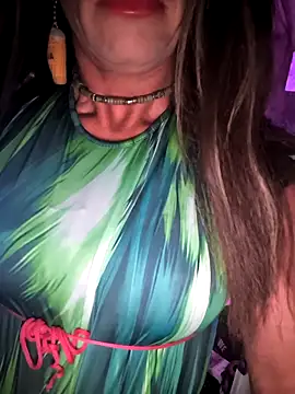 DomMONIKA online show from 8, 5, 2026