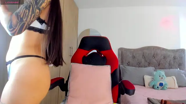 Snapshot of mia_adamsxx chatting on 11, 6, 2026 mia adamsxx online show from 11, 6, 2026