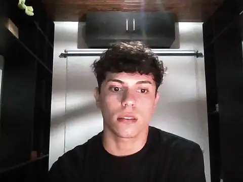 Snapshot of luch6oo9 chatting on 28, 3, 2026 luch6oo9 online show from 28, 3, 2026