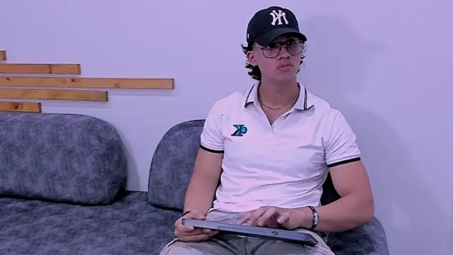 axxel body online show from 28, 3, 2026