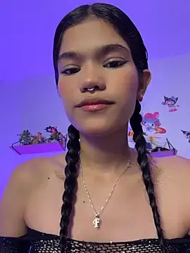 Emycarver09  online show from 24, 4, 2026