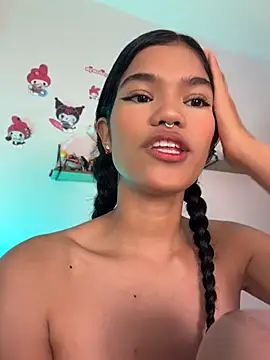 Emycarver09  online show from 13, 4, 2026