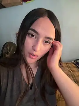 Camila010203 online show from 4, 4, 2026