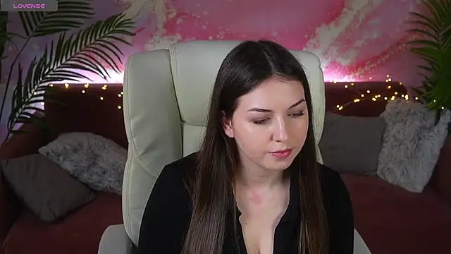 LindsyRawr online show from 16, 4, 2026