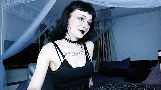 Snapshot of H3xD0ll chatting on 26, 4, 2026 H3xD0ll online show from 26, 4, 2026