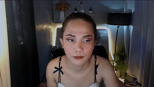 VeronicaFoxxxx online show from 27, 4, 2026