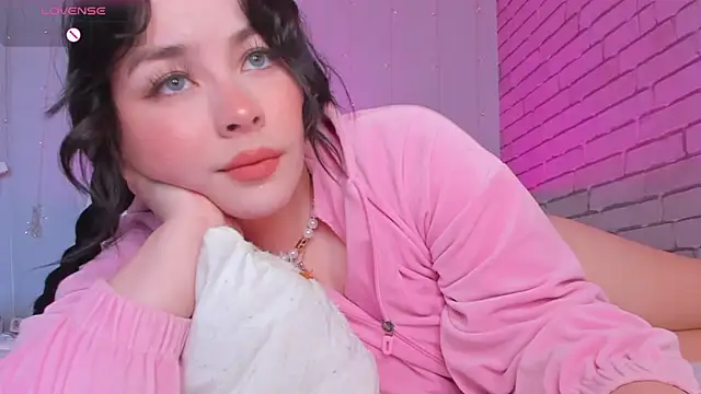 Snapshot of NatalForsy chatting on 22, 4, 2026 NatalForsy online show from 22, 4, 2026