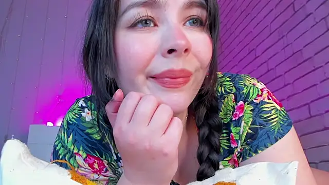 Snapshot of NatalForsy chatting on 12, 5, 2026 NatalForsy online show from 12, 5, 2026