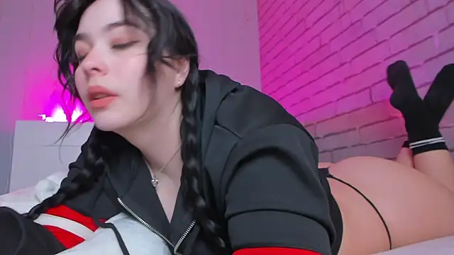 Snapshot of NatalForsy chatting on 30, 4, 2026 NatalForsy online show from 30, 4, 2026