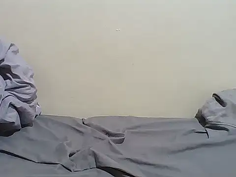 BOOBQUEEN25 online show from 10, 4, 2026