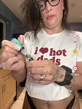 IvyBelleMilf online show from 12, 5, 2026