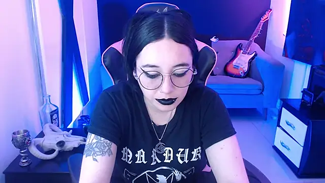 Snapshot of Nyxnocturne chatting on 6, 6, 2026 Nyxnocturne online show from 6, 6, 2026