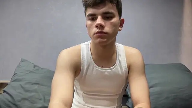 MaxWoolf online show from 5, 4, 2026