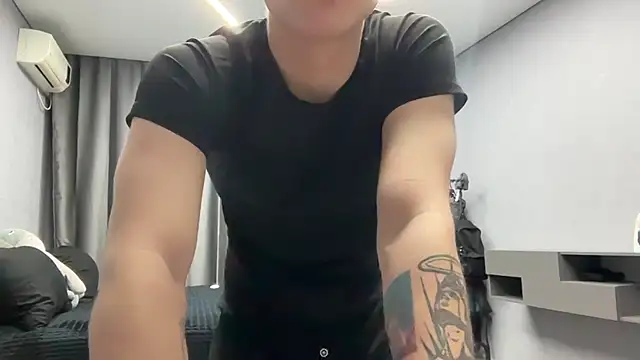 MaxWoolf online show from 18, 4, 2026