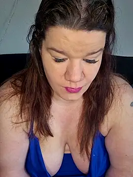curvystachel42 online show from 9, 4, 2026