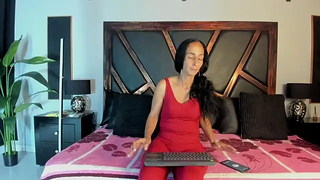 SamanttaLopez online show from 18, 4, 2026