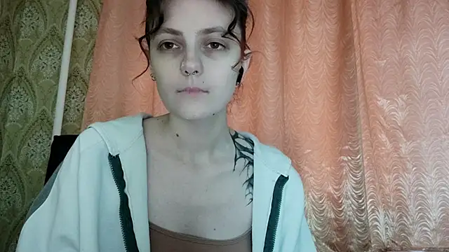 ShirleyNibbs online show from 2, 4, 2026