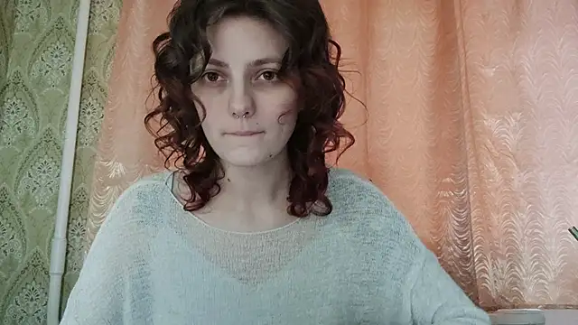 ShirleyNibbs online show from 4, 4, 2026