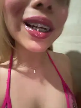 Maddyloveee online show from 29, 3, 2026