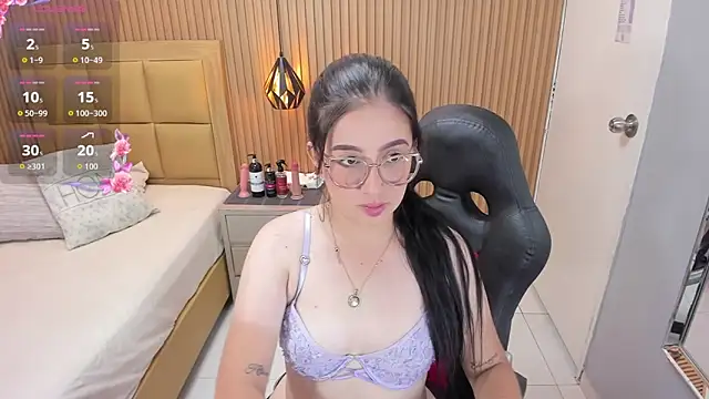 SAMANTHAFIORE2 online show from 9, 5, 2026