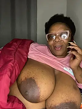 BoobsQueeen online show from 21, 7, 2026
